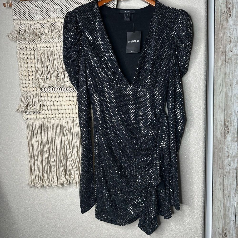Forever 21 Black Sequin Ruched Dress (Small)